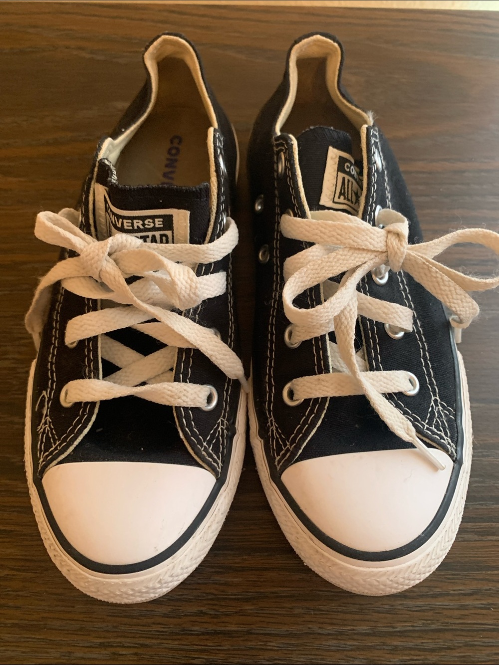 Converse Kids Low Top Sneakers - Size 2 Black & White